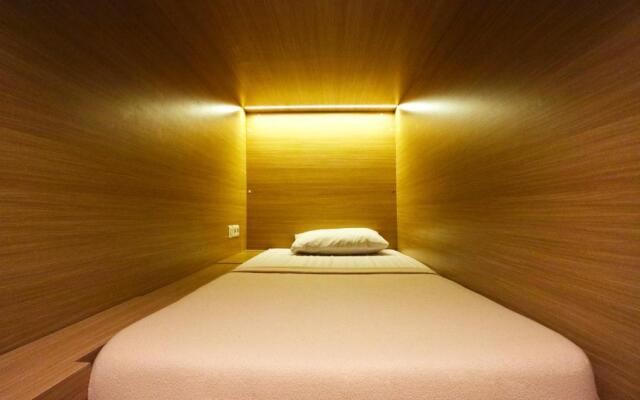 DD Living - Hostel