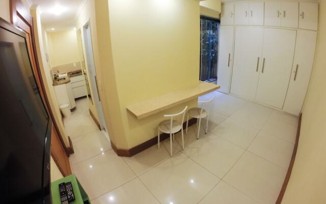 Leblon Garden Studio