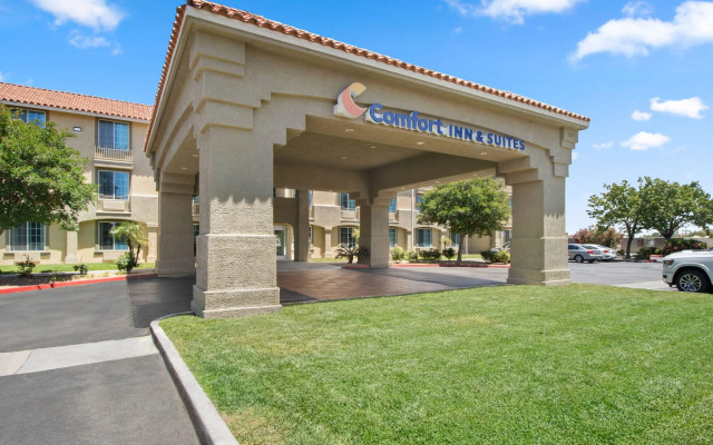 Comfort Inn & Suites Lancaster Antelope Valley