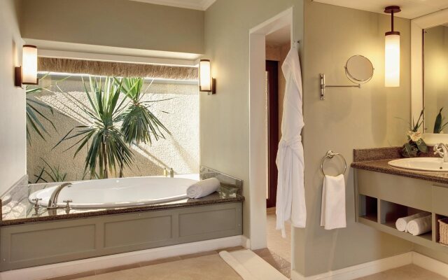 OUTRIGGER Mauritius Beach Resort