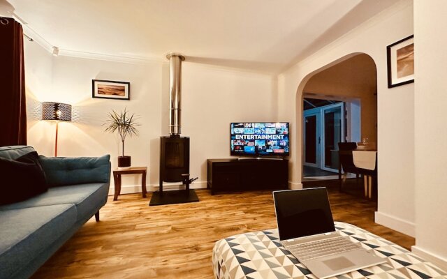 House, Pentire, Newquay, Near Beaches With Parking
