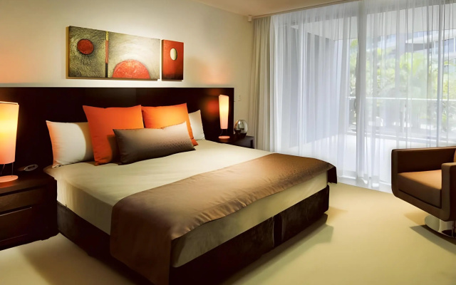 Azzura Greens Resort – Guest Rooms – Gold Coast