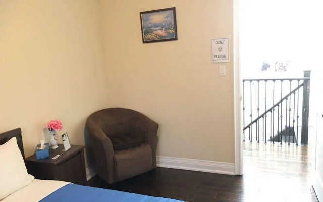 Downtown Comfortable Guest House