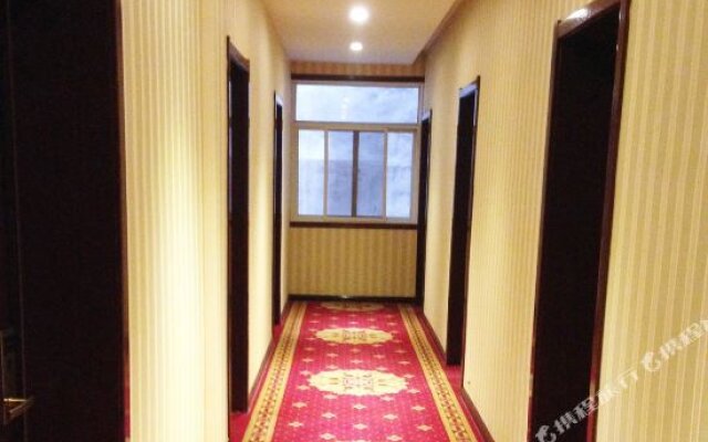 Qingyingquan Business Hotel