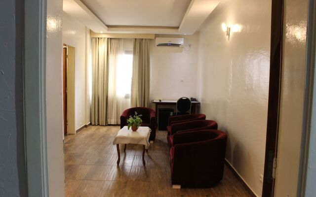 Lewat Hotel
