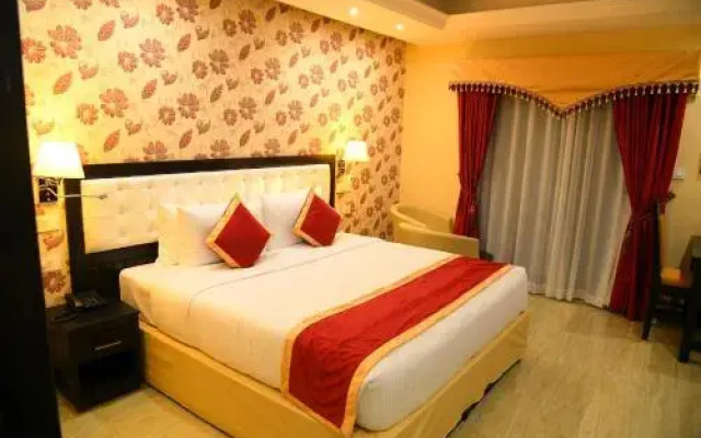 Sajjoys Hotel