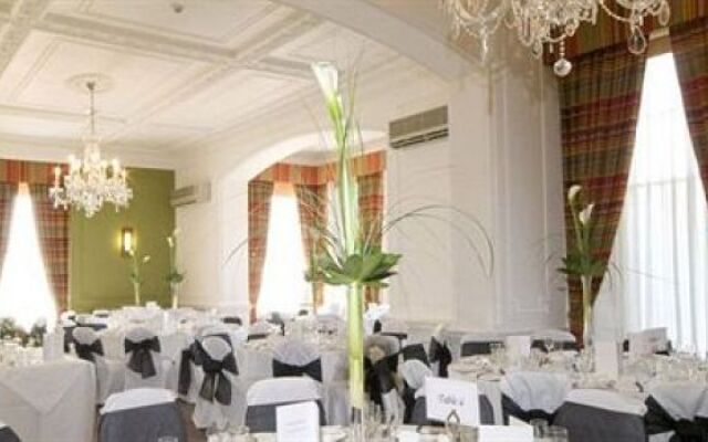 Ponsbourne Park