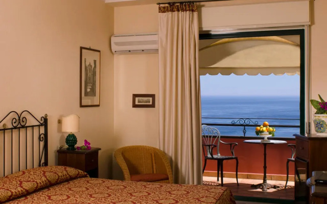 Baia Taormina Hotel