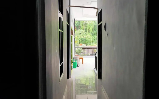 Oyo 3919 Karmila Syariah Guest House