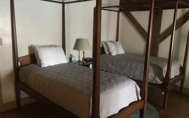 Inn at Millrace Pond