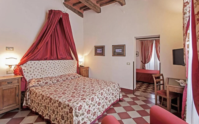 Il Chiostro del Carmine