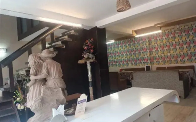 Hotel Vaidya Regency   Manuhar Restaurant