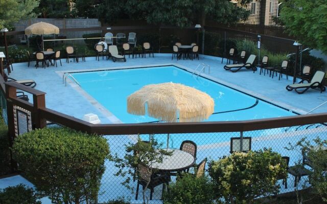 Kenny's Tipperary Inn