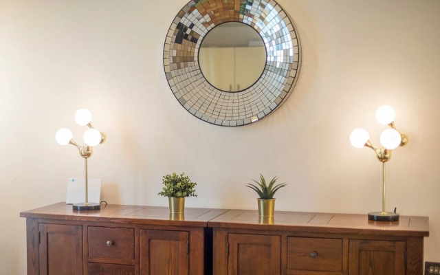 Luxurious 1 Bed Cardiff City Centre Apartment