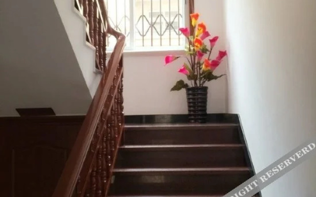 Yuanju Xiajia Hotel