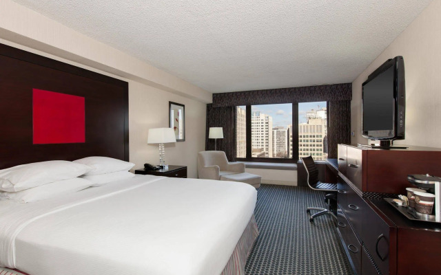 DoubleTree by Hilton Chicago - Magnificent Mile