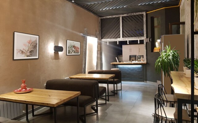 Falcon Boutique Hotel
