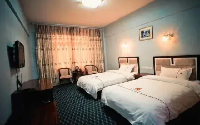 Daocheng Business Hotel 88