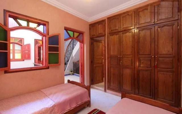 Riad For S