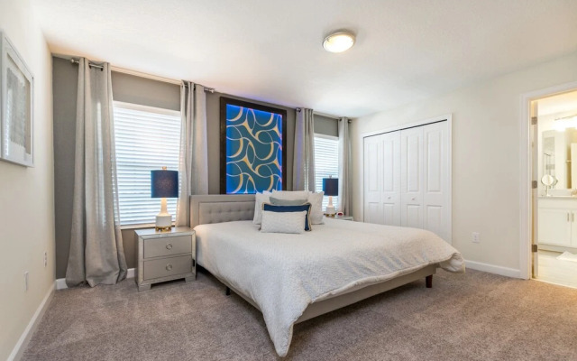 Stinger Villa 8941 Champiosn Gate