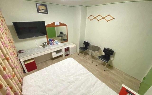 Jeonju Jinbukdong Jangmi