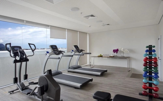 Venit + Mio Barra Hotel