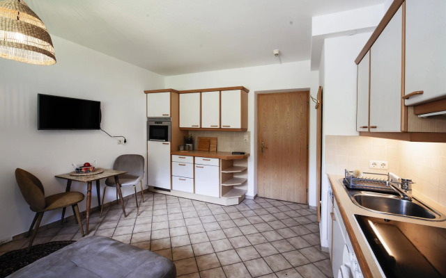 PineTree Lodge