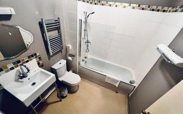 George and Dragon Hotel