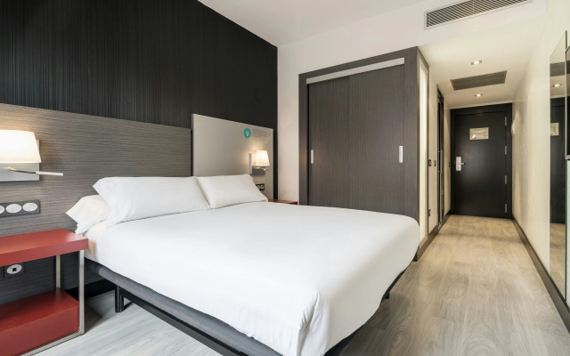 Hotel ILUNION Suites Madrid