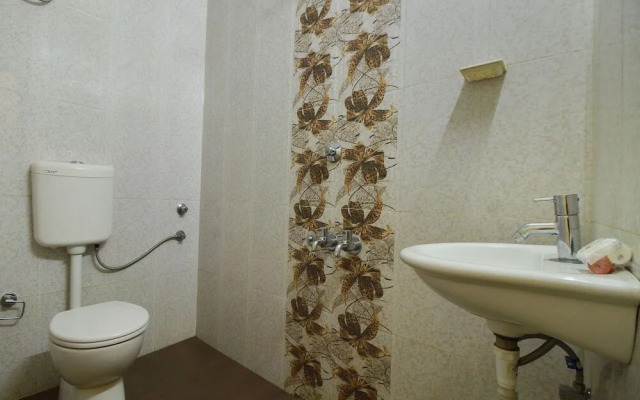 Comforts Inn by OYO Rooms