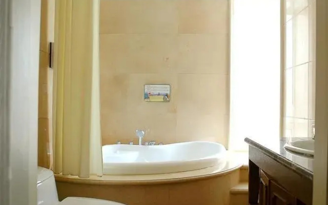 Shenyang Ramada Hotel And Stes