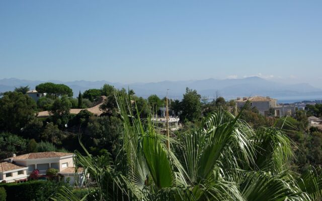 Villa Alamp