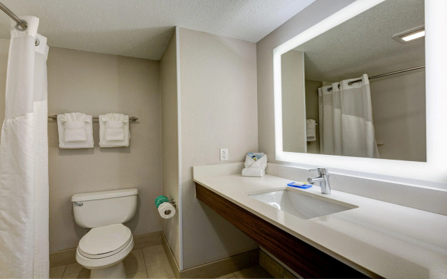 Holiday Inn Express Hotel & Suites Ashtabula-Geneva by IHG