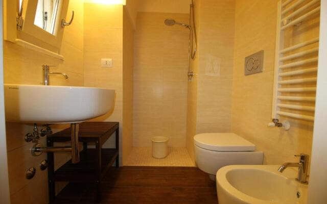 Palazzo de Amico -Typical Terrace House