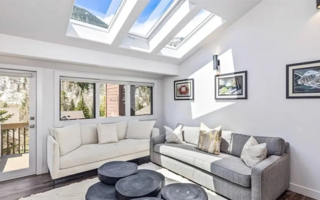 4 Bedroom Luxury Home in East Vail