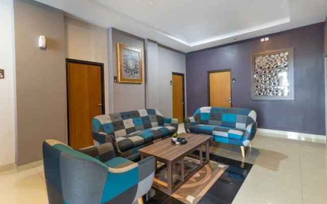 Oyo 3255 Enam Delapan Guest House Syariah