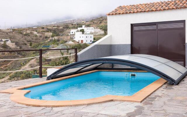 Villa Rural La Zarza by Sunkeyrents