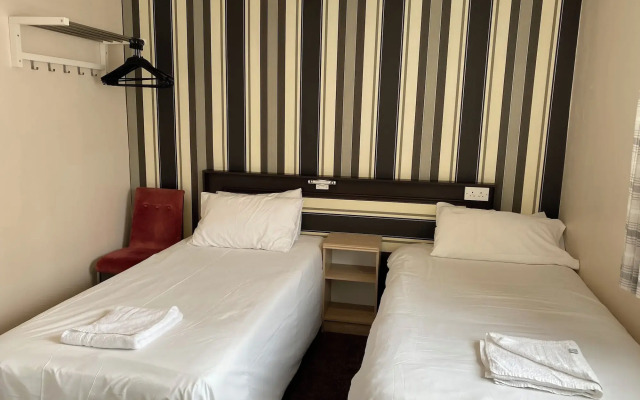 The Arncliff Hotel