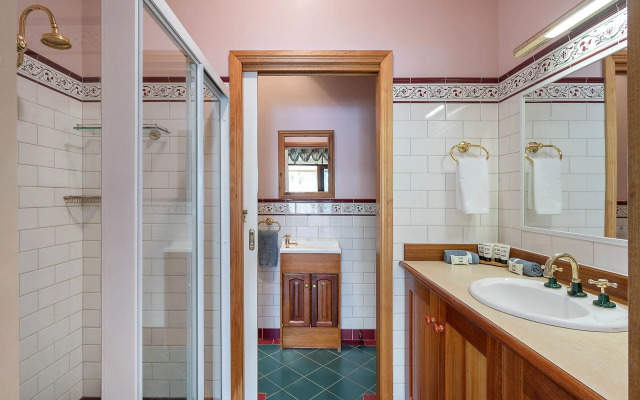 Robyns Nest Boutique Resort