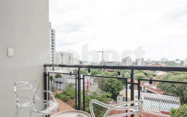 Pequeño estudio moderno en el nuevo centro de Asunción MA001