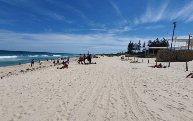 OCEANS 4 Holiday or Business Apartment