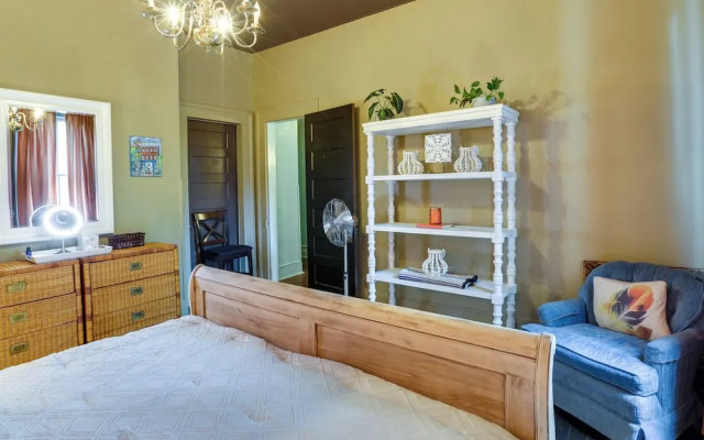 Charming Thomasville Getaway: Walk to Downtown!