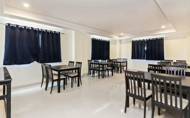 Collection O 18521 Vanasthalipuram