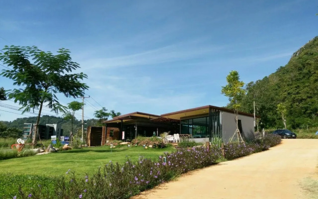 Rabbit Hill Cafe and Resort @ Khao Yai