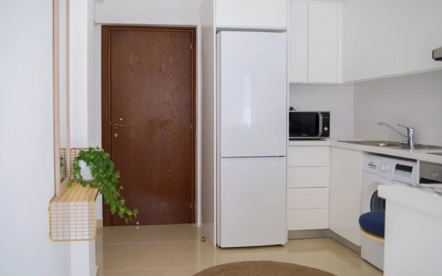 Phaedrus Living: Seaside Luxury Flat Lighthouse 68