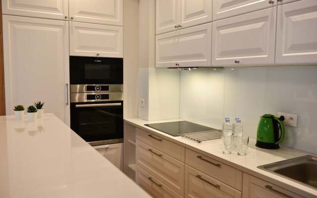 La Gioia Elegant Spacious Apartment