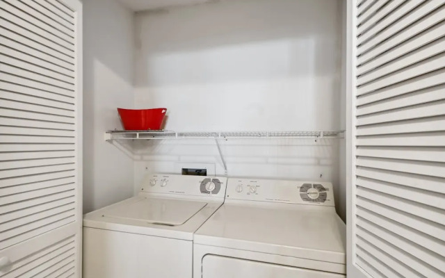 Inlet Reef 102 2 Bedroom Condo by RedAwning