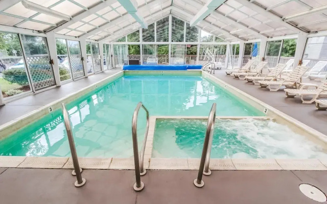 Oceancliff Resort I & II