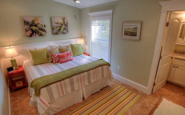 Hawaiian Hideaway Apartment 4