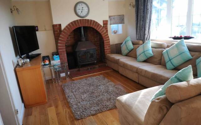 Charming 5-bed House in Boston Lincolnshire